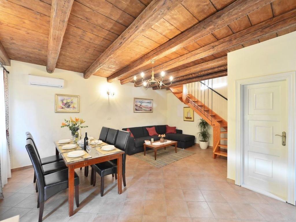 Villa Omiš Extérieur photo